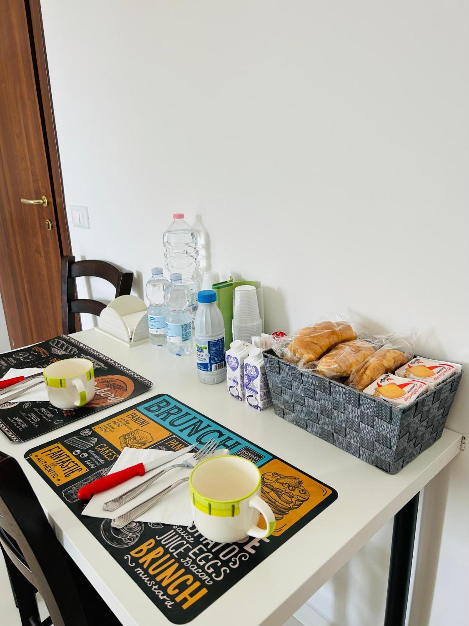 Bed and Breakfast The House Fiera Di Roma Aeroporto Fiumicino Понте-Галерия Экстерьер фото